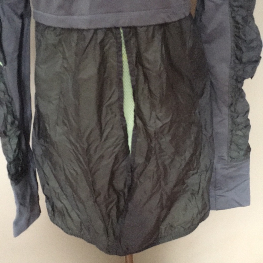 Lululemon Rain Jacket - image 3
